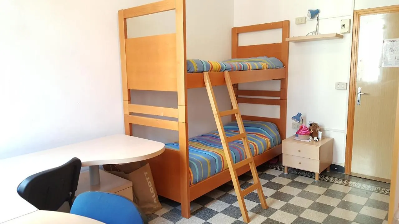 Ostello Domus Civica Velence Hostel