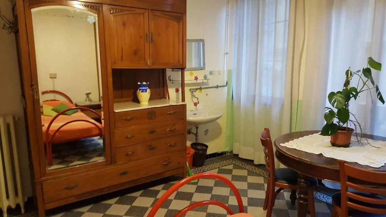 Ostello Domus Civica Βενετία 0*,  Ιταλία